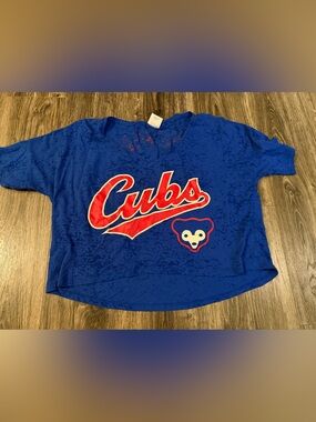 PINK Victoria's Secret Blue 'Cubs' Graphic Tee with Red Logo